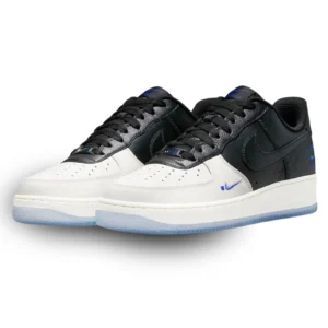 Nike Air Force 1 TINAJ Low .Swoosh Limited Edition — UK 7 / EU 41, photograph 1